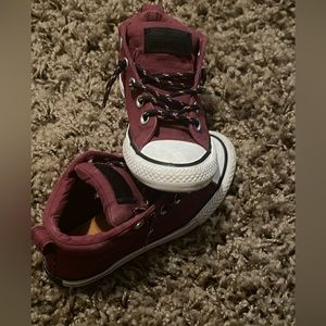 Chuck Taylor maroon kids converse size 13